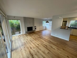 36 Redwood Ave in Corte Madera, CA - Building Photo - Building Photo
