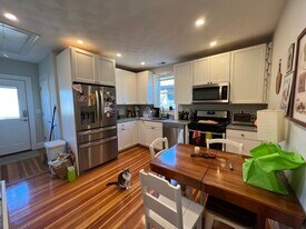 305 Highland Ave, Unit 3 in Somerville, MA - Building Photo