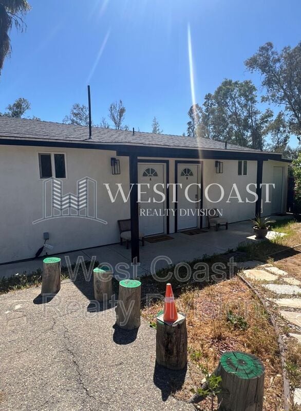 property at 35975 Glen Oaks Rd