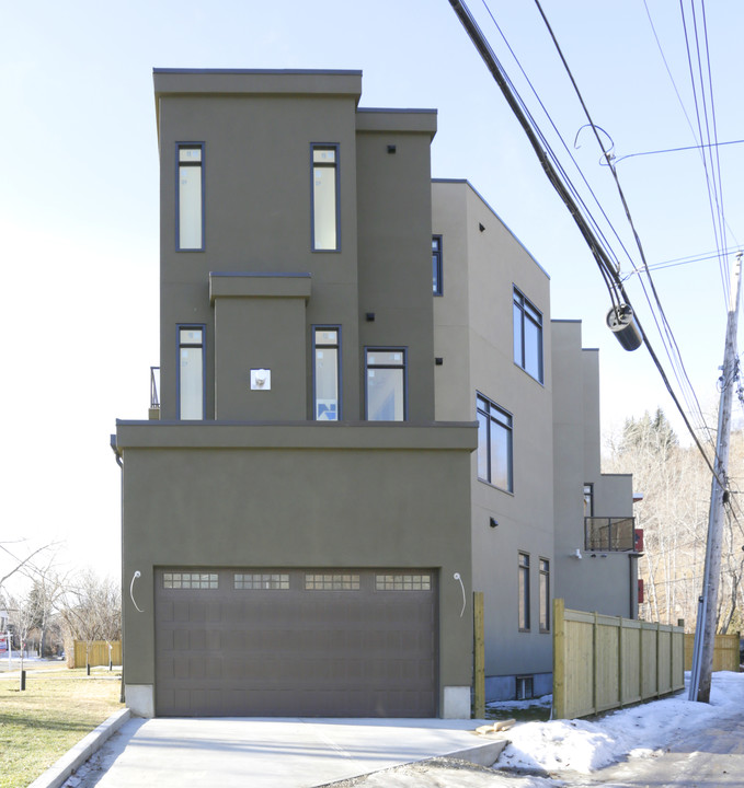 620 3rd Ave NW in Calgary, AB - Building Photo