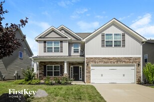 6709 Barton Creek Dr in Whitsett, NC - Building Photo