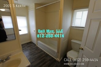 2001 S Kerth Ave in Evansville, IN - Building Photo - Building Photo