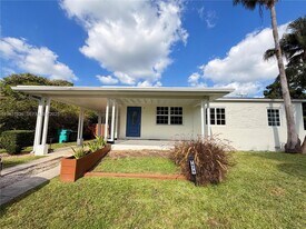 1075 NE 120th St in Biscayne Park, FL - Building Photo