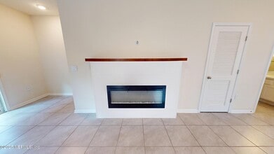 7623 Legacy Trl in Jacksonville, FL - Building Photo - Building Photo
