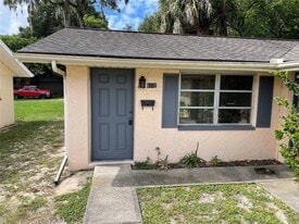 6332 Pennsylvania Ave in New Port Richey, FL - Building Photo