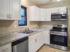 6594 Honeysuckle Dr in Fayetteville, NC - Building Photo - Building Photo