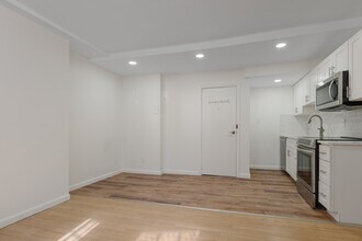 104 Saint Botolph St, Unit 3 in Boston, MA - Foto de edificio - Building Photo