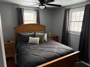 305 W Main St in Jonesborough, TN - Building Photo - Building Photo