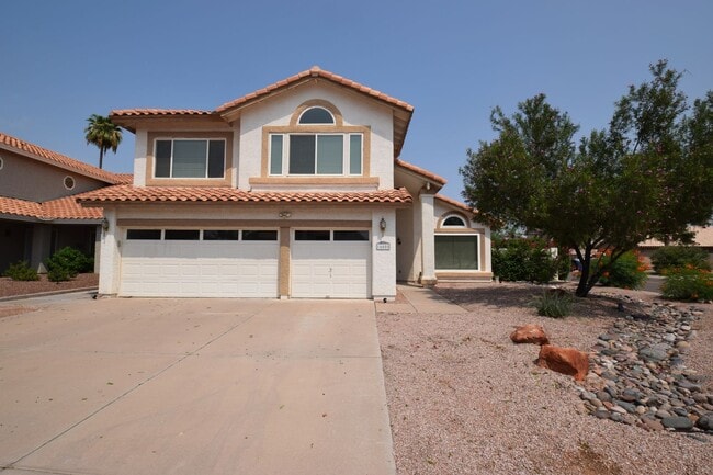 16005 S 42nd St in Phoenix, AZ - Building Photo - Building Photo