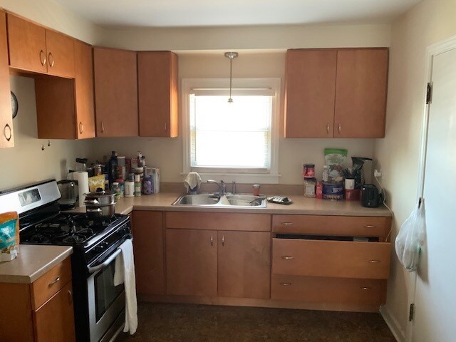 6047 N Sauganash Ave in Chicago, IL - Building Photo - Building Photo