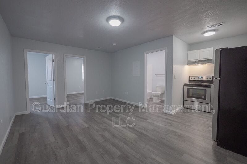 123.5 N Main St in Maryville, MO - Building Photo