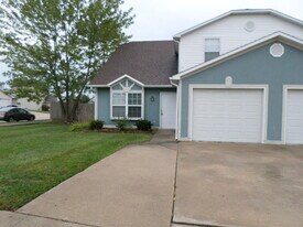 3518-3520-3520 Prescott Dr in Columbia, MO - Building Photo