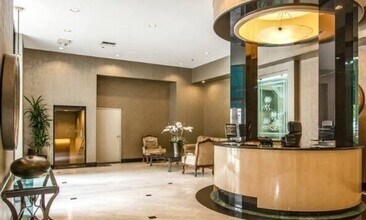 10535 Wilshire Blvd, Unit 904 in Los Angeles, CA - Building Photo - Building Photo