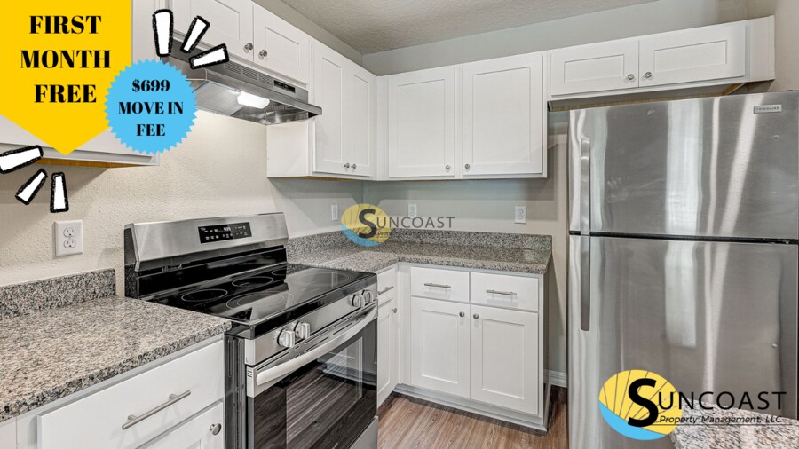 9524 Hood Rd in Jacksonville, FL - Building Photo