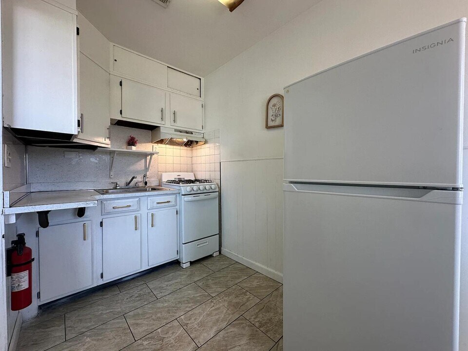 6642 Frankford Ave in Philadelphia, PA - Building Photo