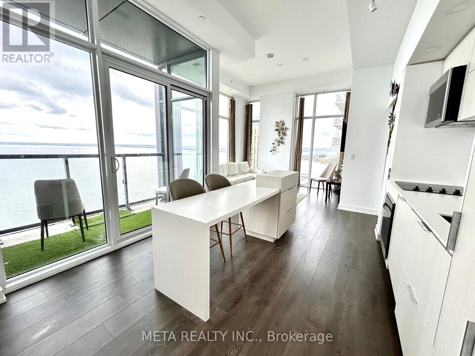 370-2370 Martha St in Burlington, ON - Building Photo