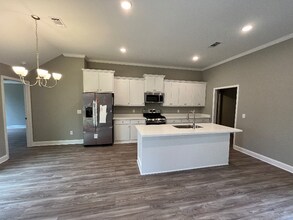 541 Silver Hill Dr in Pearl, MS - Foto de edificio - Building Photo