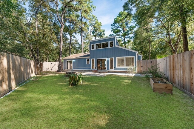 33 Crystal Lake Ln in Spring, TX - Building Photo - Building Photo