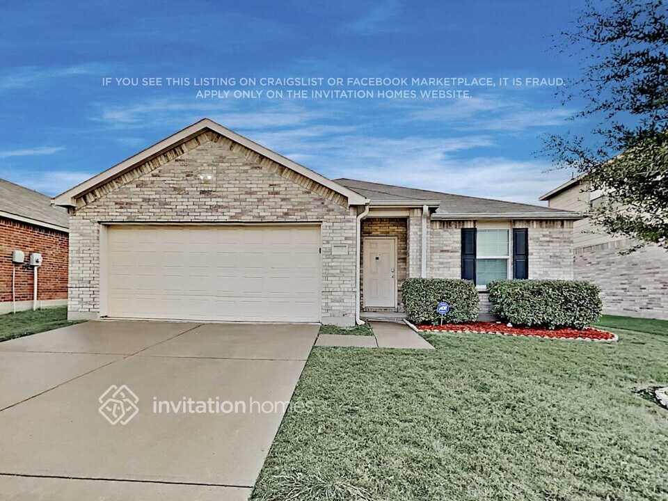 112 Abelia Dr in Royse City, TX - Foto de edificio