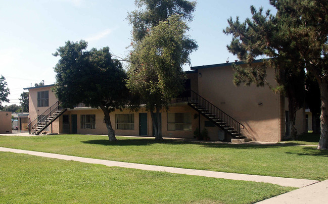 613 N Pauline St in Anaheim, CA - Building Photo - Building Photo