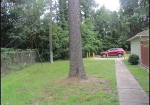 12330 Wild Pine Dr in Houston, TX - Building Photo