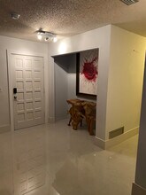 2156 Wisteria St in Sarasota, FL - Building Photo - Building Photo