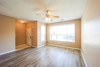 2361 Brianna Dr in Hampton, GA - Foto de edificio - Building Photo