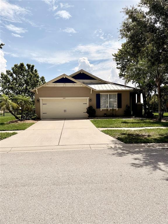 5247 Moon Shell Dr in Apollo Beach, FL - Building Photo - Building Photo