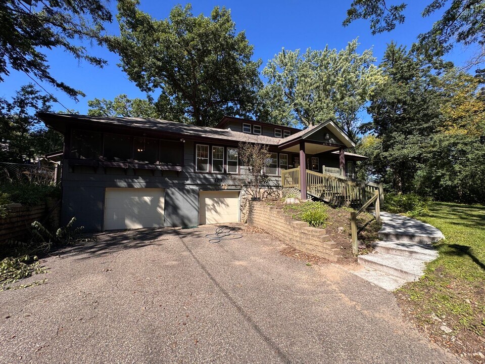 179 Birchwood Ave in St. Paul, MN - Building Photo