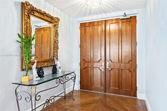 13643 Deering Bay Dr in Coral Gables, FL - Building Photo - Building Photo