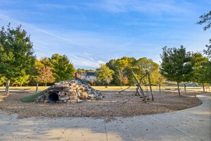 1913 Harrison Park Dr in Atlanta, GA - Building Photo - Building Photo