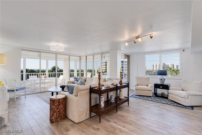 property at 11118 Gulf Shore Dr