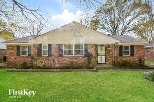 1465 Wheaton St in Memphis, TN - Building Photo