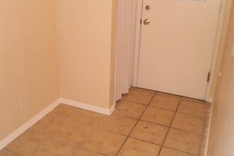 7823 S Normandie Ave, Unit 7823 in Los Angeles, CA - Building Photo - Building Photo