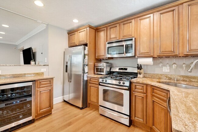 15 Ronan St in Boston, MA - Foto de edificio - Building Photo