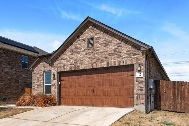 2471 Sunrise Rd in Round Rock, TX - Building Photo - Building Photo