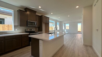 4144 Gold Beam Wy in Roseville, CA - Building Photo - Building Photo