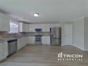 235 Drooping Leaf Ln in Lexington, SC - Building Photo - Building Photo