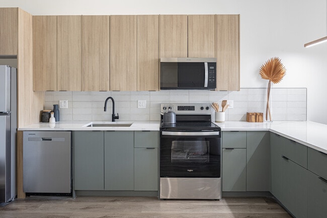 The Evergreen Lofts in Chicago, IL - Building Photo - Interior Photo