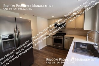 2452 Manzanita Dr in Oxnard, CA - Building Photo - Building Photo