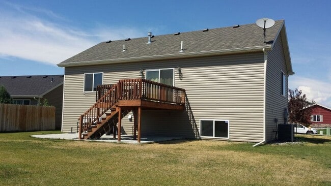 5238 Sacagawea Dr in Billings, MT - Building Photo - Building Photo