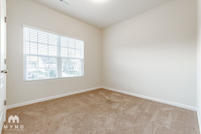7312 Amberly Hills Rd in Charlotte, NC - Building Photo - Building Photo
