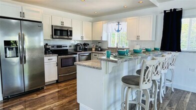 443 4th Rd in Key Largo, FL - Building Photo - Building Photo