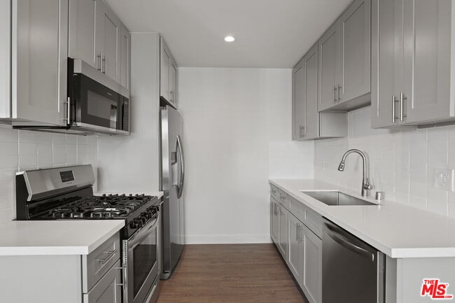 property at 1117 S Bronson Ave
