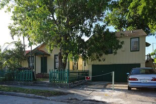 704-710 Tallapoosa St in West Palm Beach, FL - Building Photo