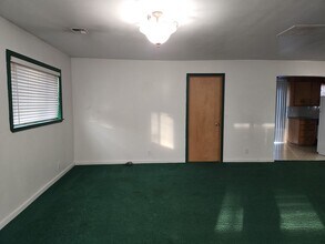 1218 47th Ave in Sweet Home, OR - Building Photo - Building Photo