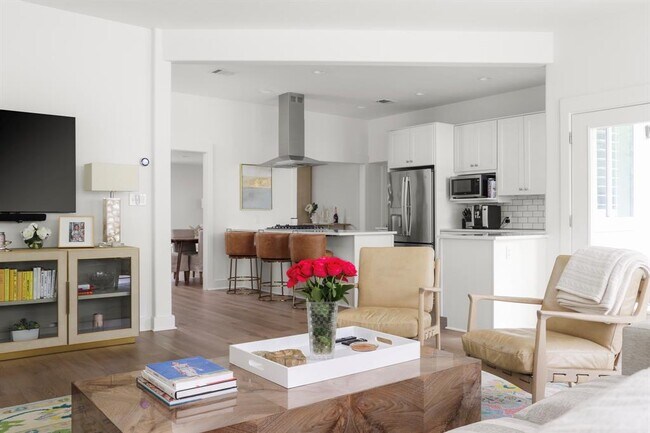 property at 2517 Exposition Blvd