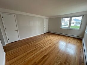 4012 O Leary Ave, Unit 1 in Cincinnati, OH - Foto de edificio - Building Photo