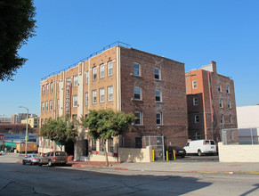 Waldorf Apartments in Los Angeles, CA - Foto de edificio - Building Photo