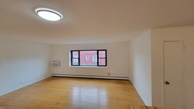 204 Woodcliff Ave, Unit A3 in North Bergen, NJ - Foto de edificio - Building Photo